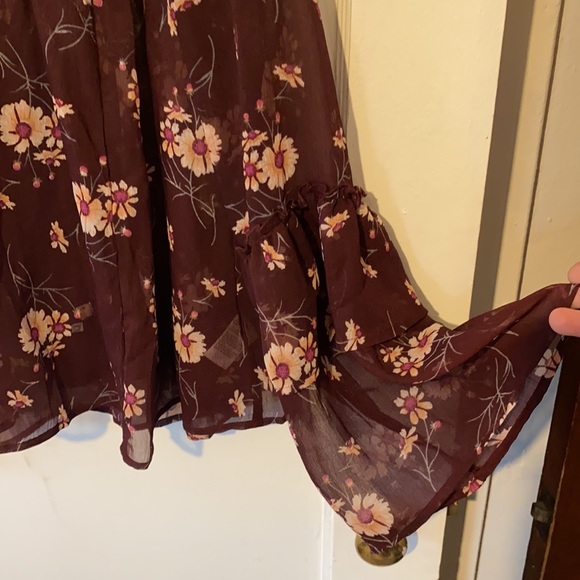 NEW American Eagle Outfitters ruffled floral blouse - Picture 5 of 7